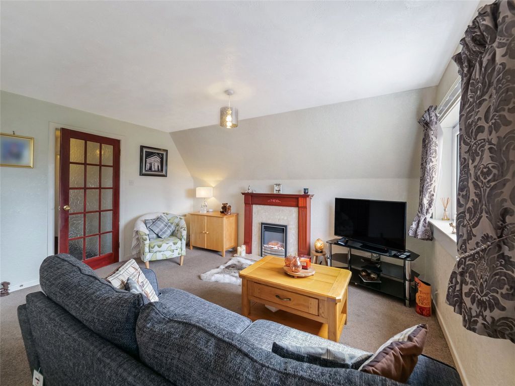 Property photo 3 of 21 Picture No. 20