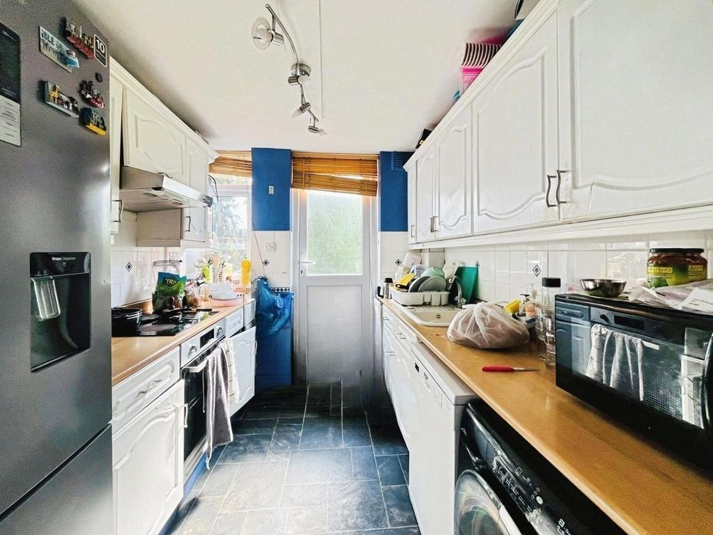 Property photo 3 of 9 Pbox-Img.Jpg