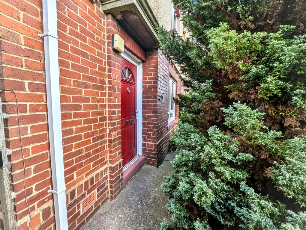 Property photo 2 of 23