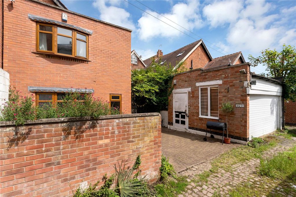 Property photo 2 of 14
