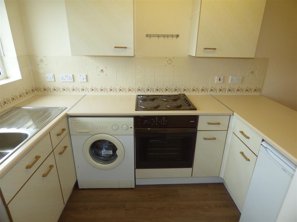 Property photo 2 of 6