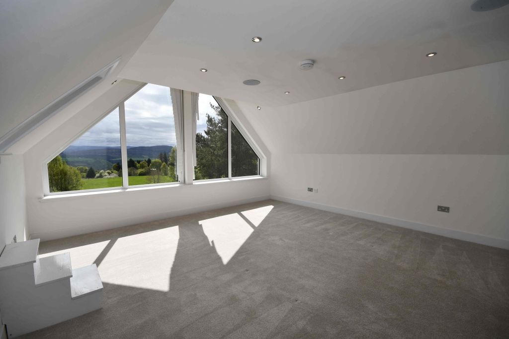 Additional image 9 of 3 bed detached house to rentAbriachan IV3