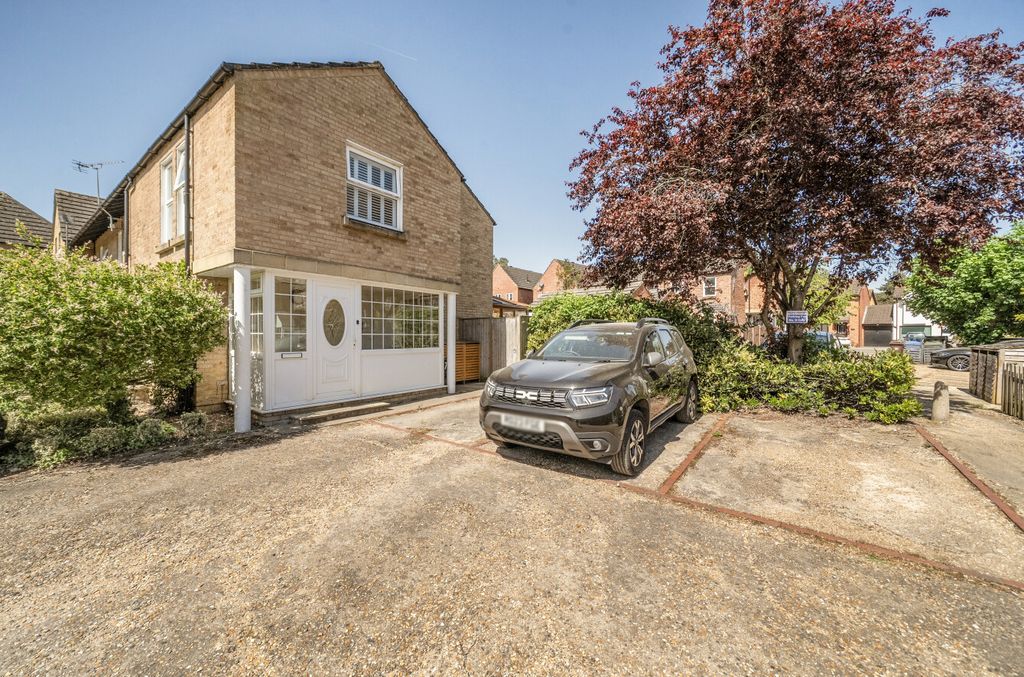 Property photo 1 of 14 1455555-17-69F48F...