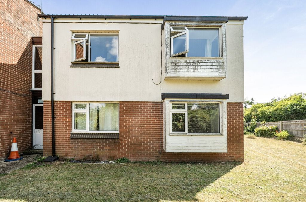 Property photo 1 of 14 Picture No. 23