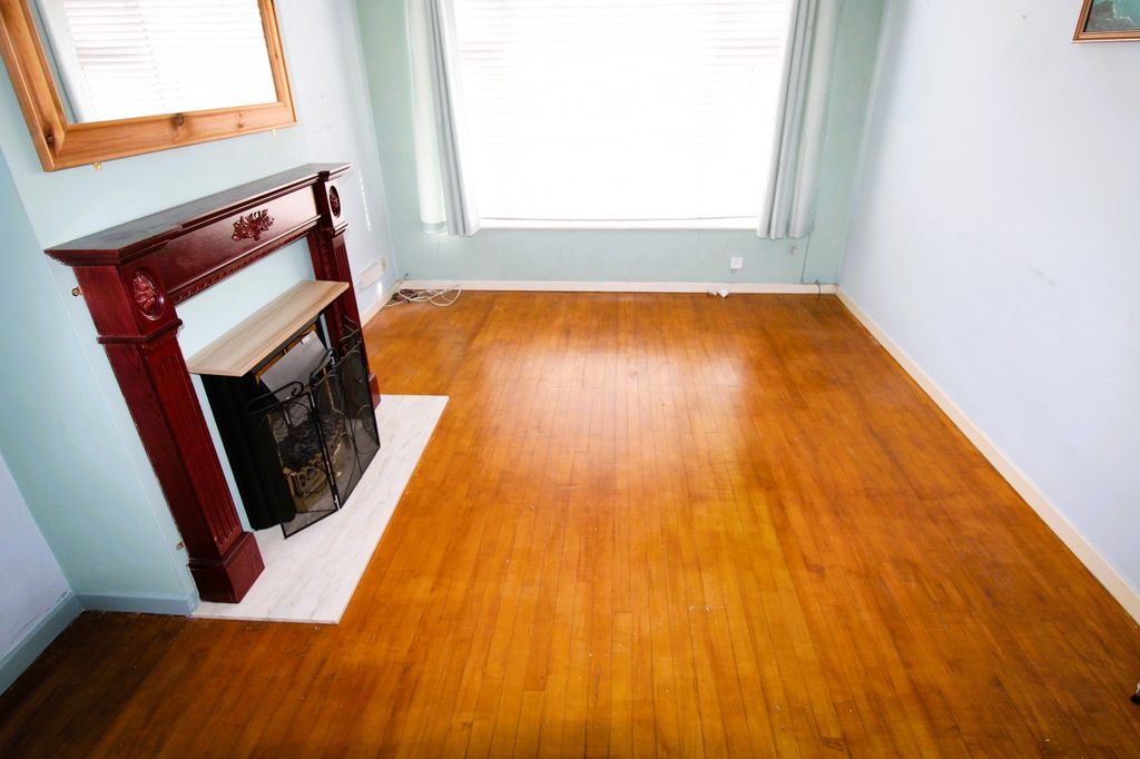 Property photo 3 of 12 Not Specified