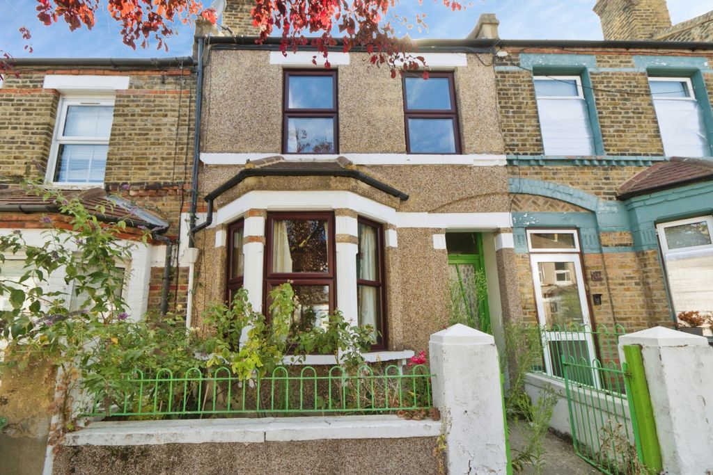 Property photo 1 of 18 Pbox-Img.Jpg