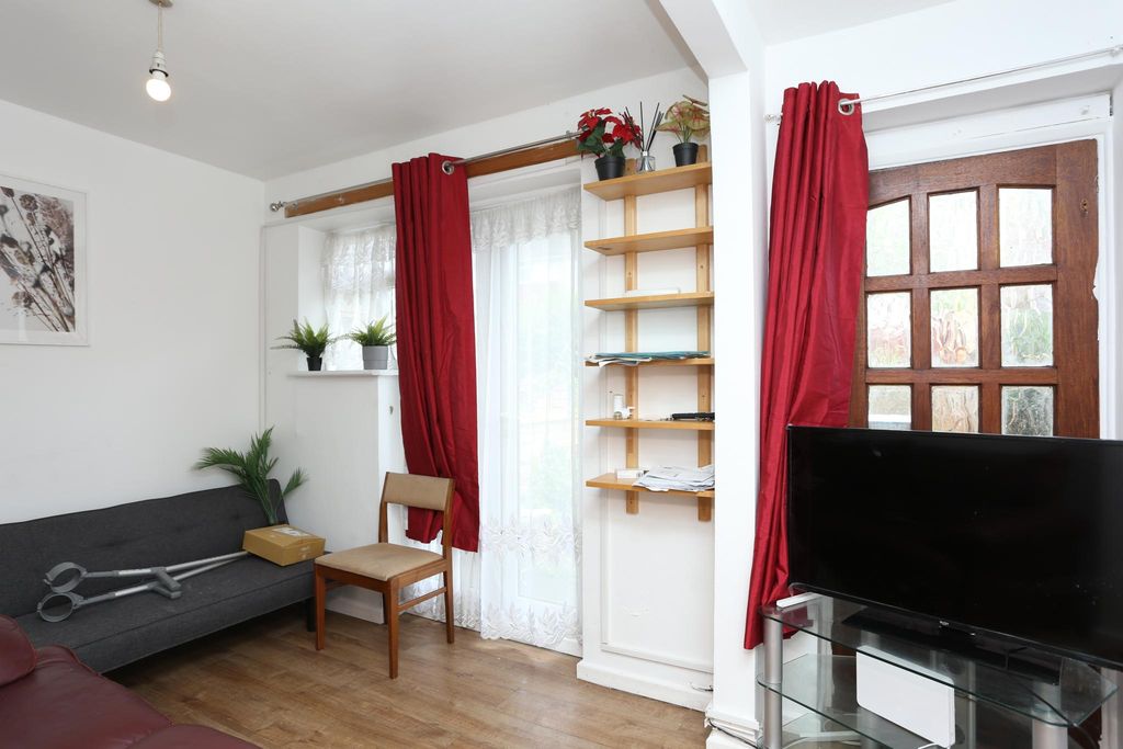 Property photo 2 of 15