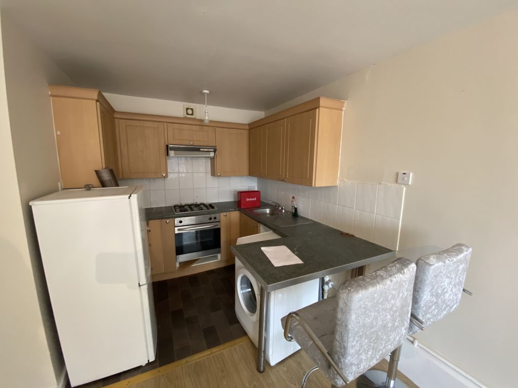 Property photo 3 of 6 Xchan-000300-P-W-5Po11d5Hf.Jpg