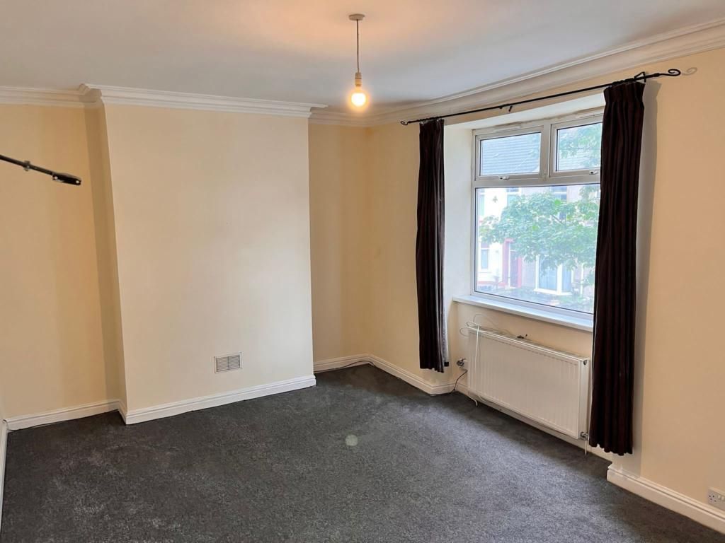 Property photo 2 of 5 Master Bedroom