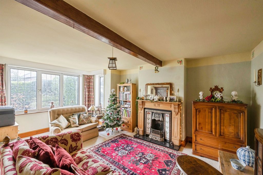 Property photo 3 of 18