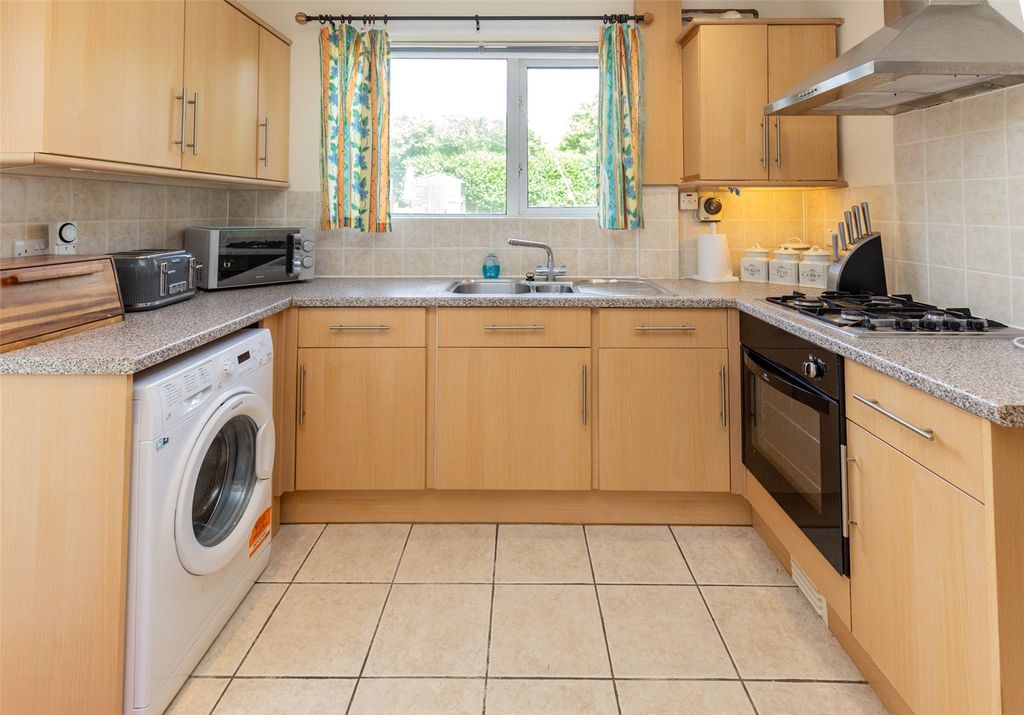 Property photo 3 of 15 Picture No. 10
