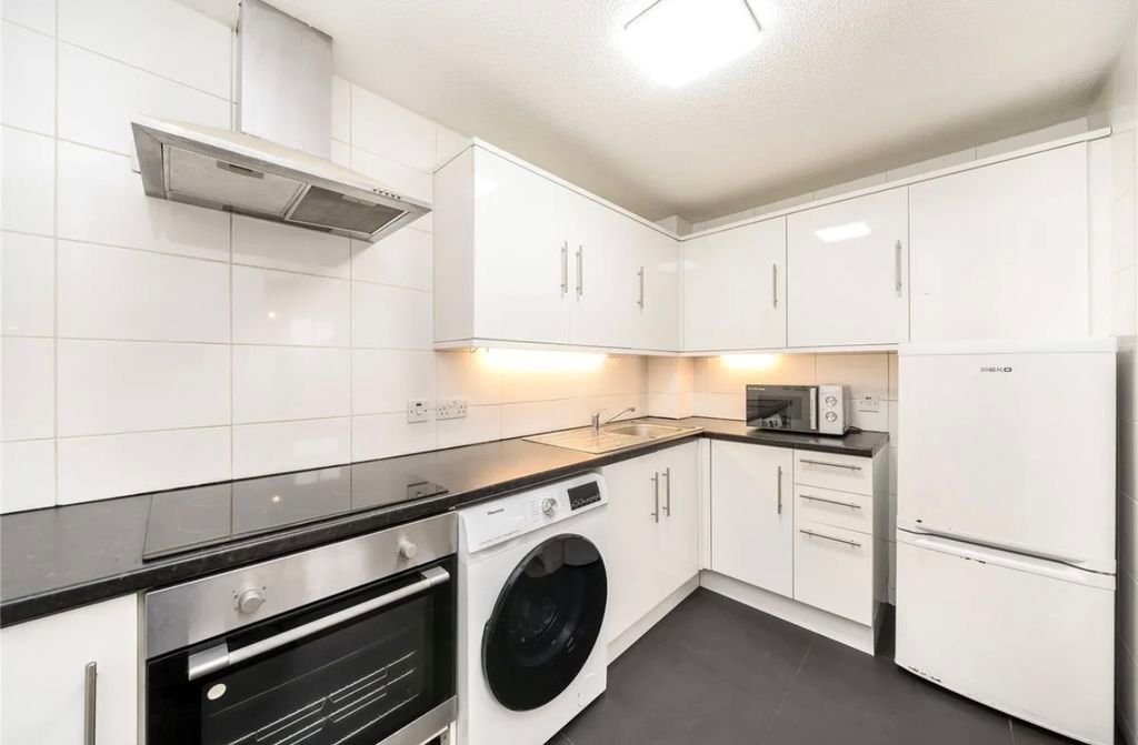 Property photo 3 of 5 Photo 3