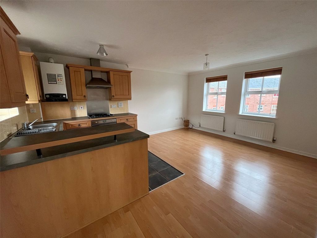 Property photo 3 of 12 Picture No. 04