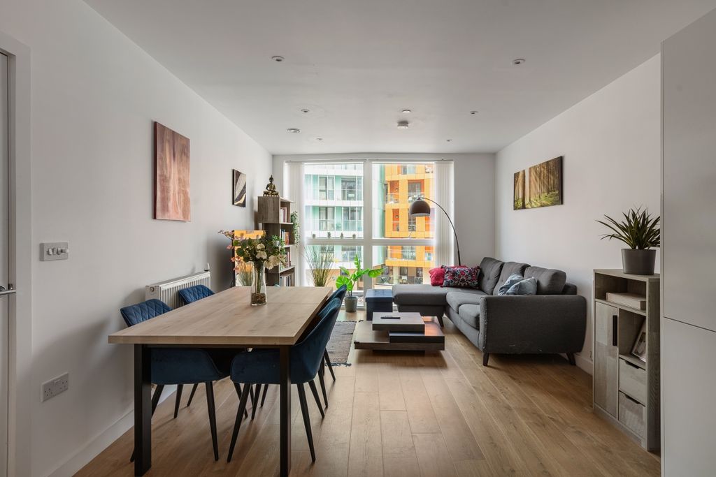 Property photo 3 of 17 094A9649
