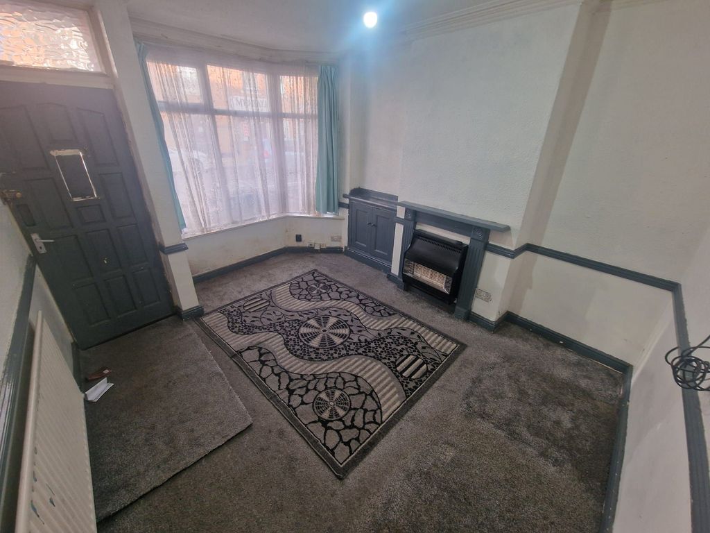 Property photo 3 of 13