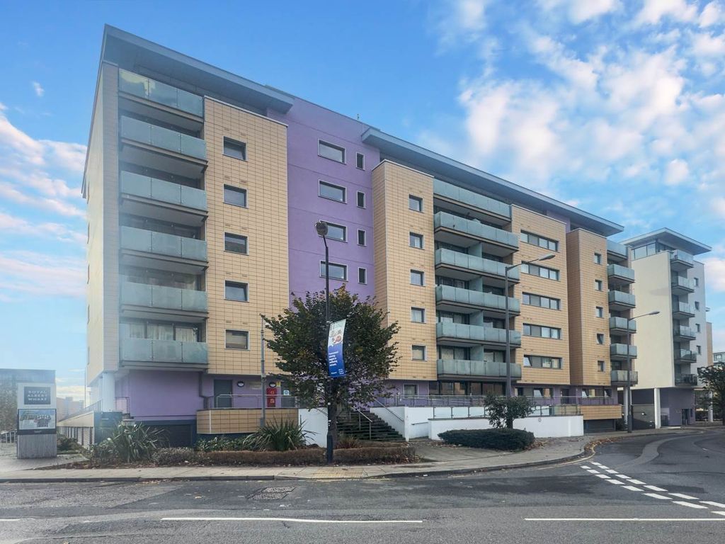 Property photo 2 of 7 1000103472 Re