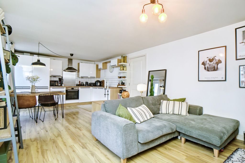 Property photo 2 of 15 Property Image 2