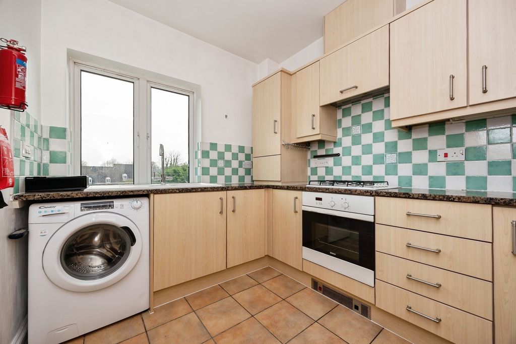 Property photo 2 of 20 Pbox-Img.Jpg