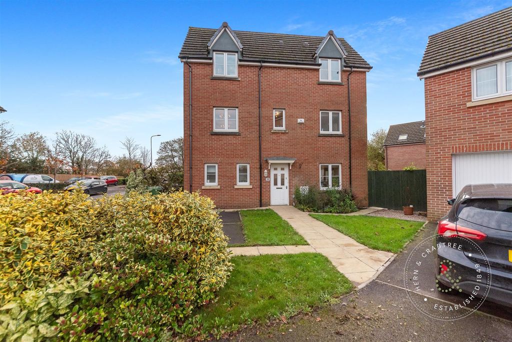 Property photo 1 of 28 Ashbourn-Way-24.Jpg