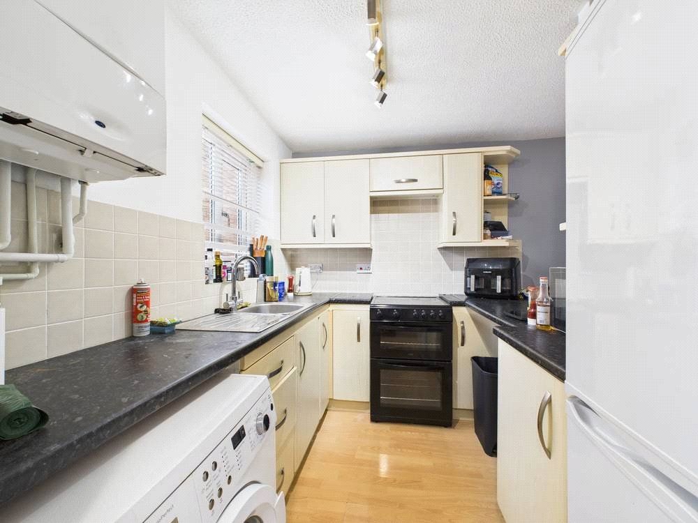 Property photo 3 of 6 Picture No. 04