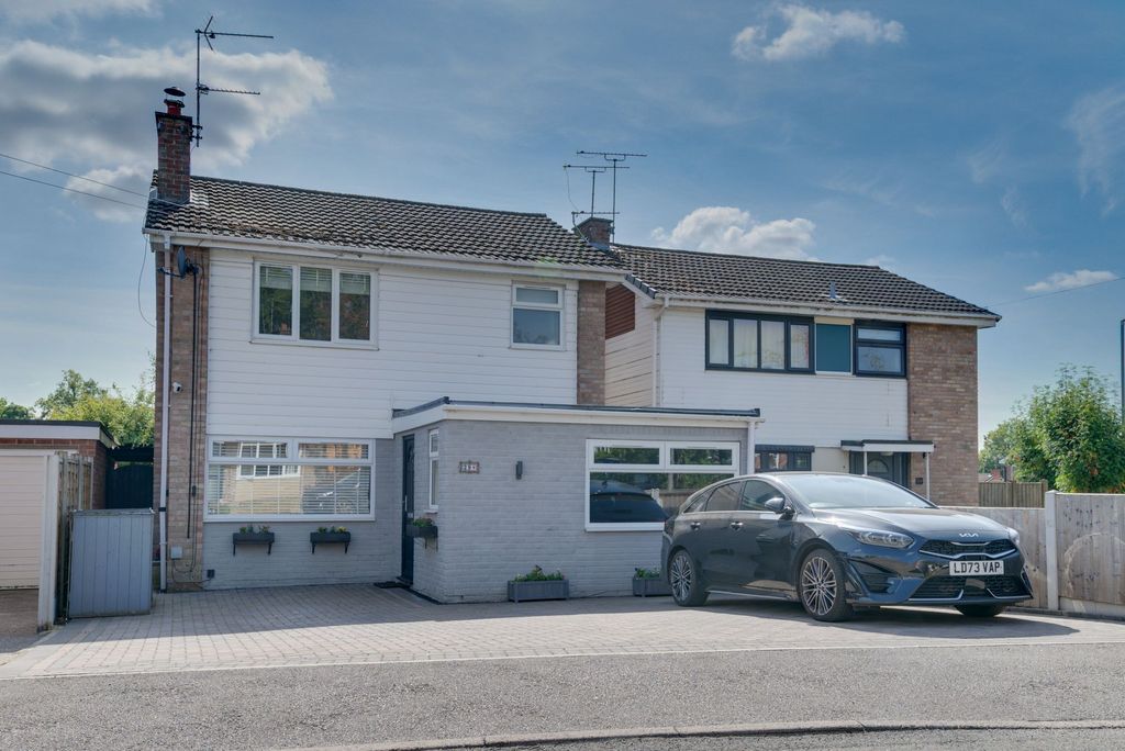Property photo 1 of 29