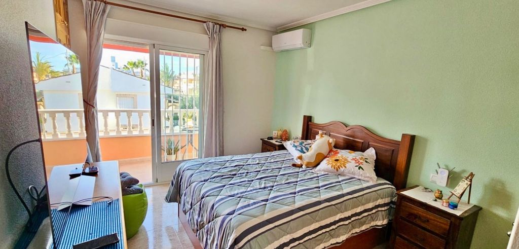 Property photo 3 of 31