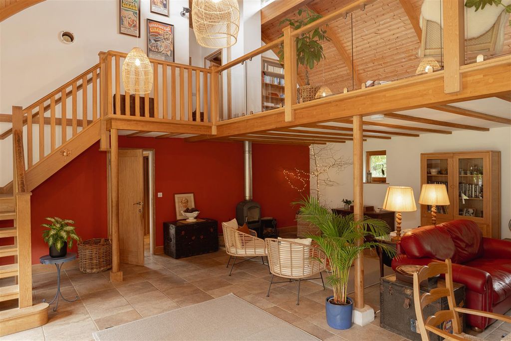 Property photo 3 of 26 4.Jpg