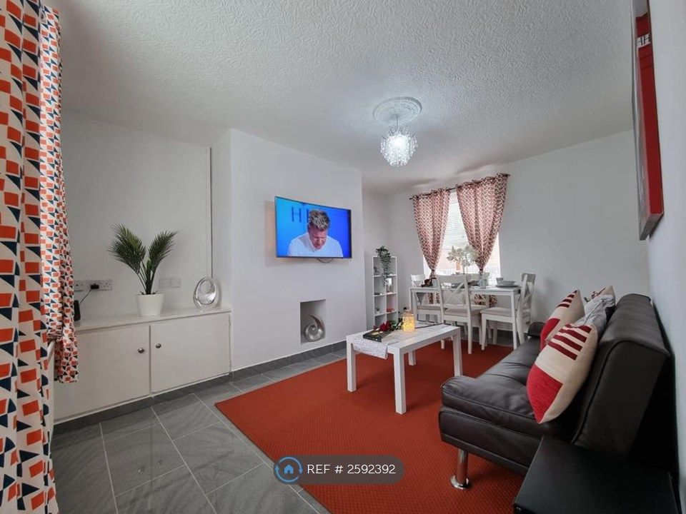 Property photo 3 of 14