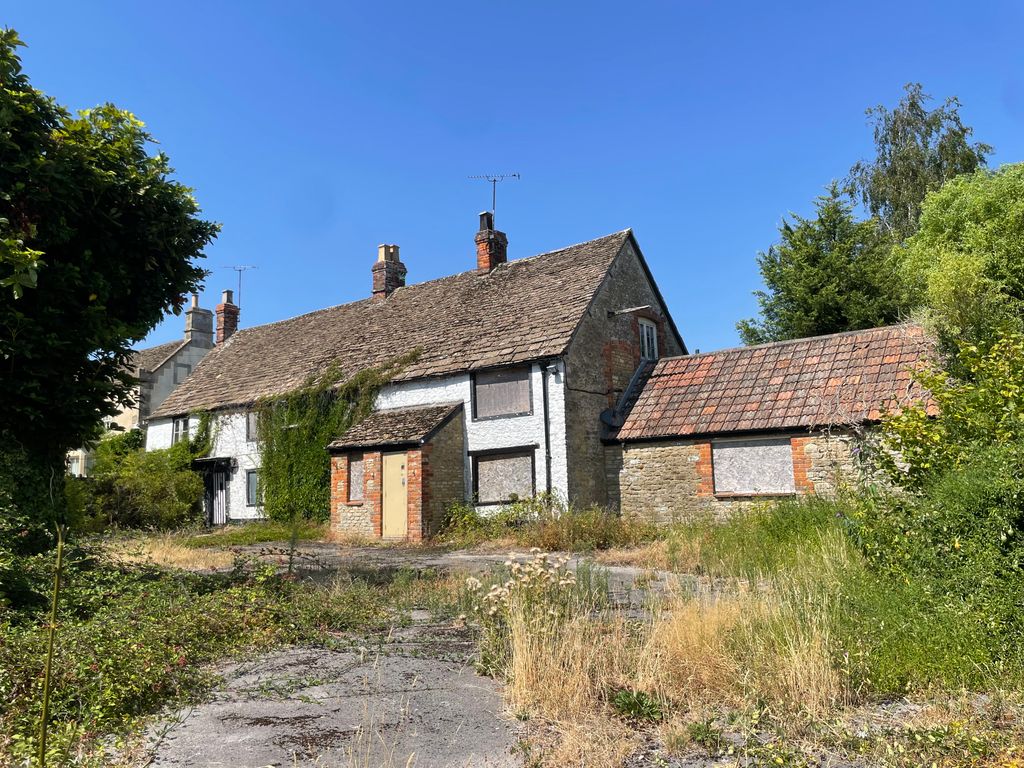 Property photo 1 of 1