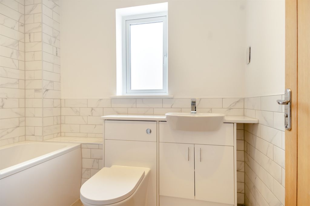 Additional image 15 of 5 bed detached house for saleCatalina Close, Halesworth IP19