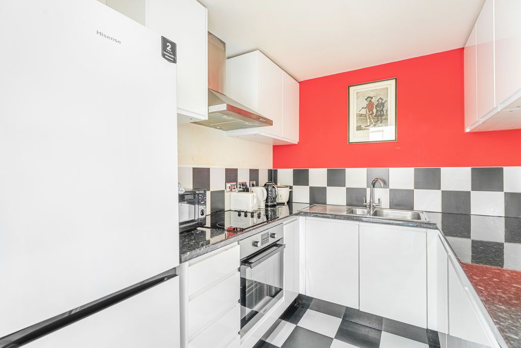 Property photo 2 of 20 Photo 12