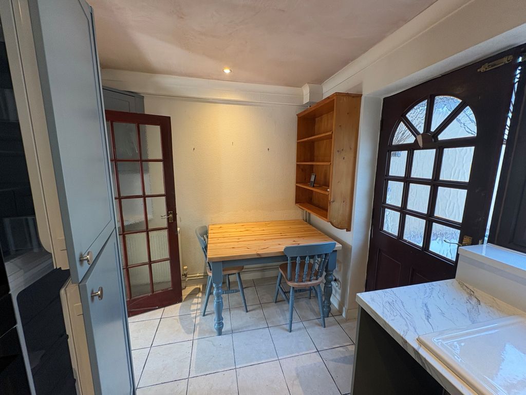 Property photo 3 of 15 Dining Area
