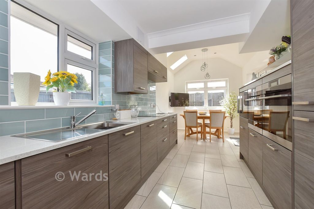 Property photo 2 of 19 Kitchen/ Diner