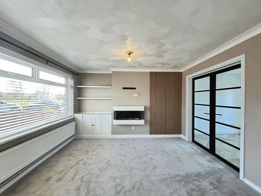 Property photo 3 of 25 Pbox-Img.Jpg