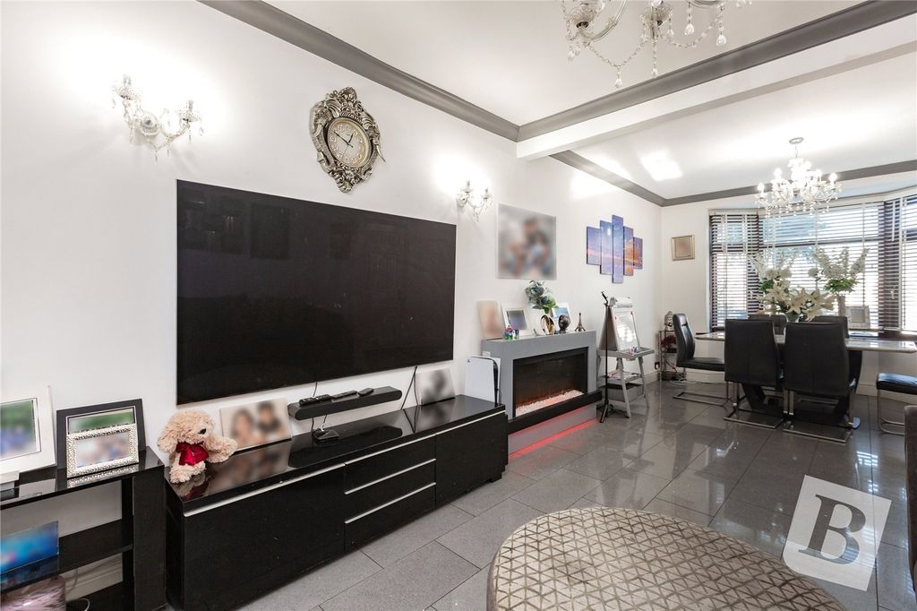 Property photo 3 of 14 Lounge/Diner