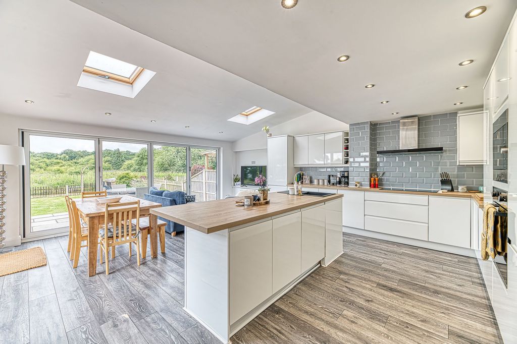Property photo 2 of 19 Kitchen/Family Room