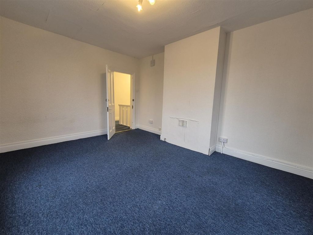 Property photo 3 of 13 20260205_115215.Jpg