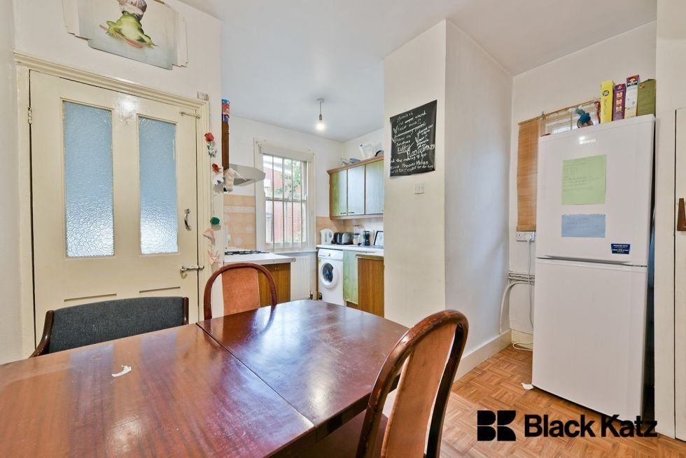 Property photo 2 of 5