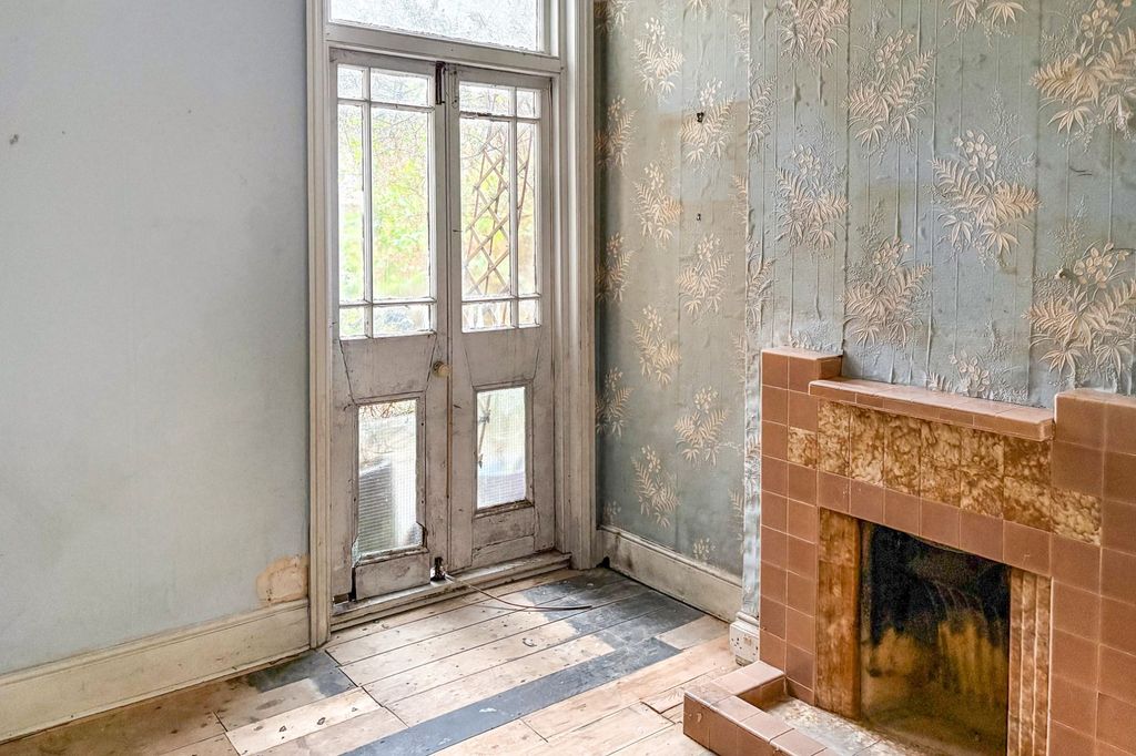 Property photo 3 of 19 35 Mabledon Road, Tonbridge, Tn9 2Tg