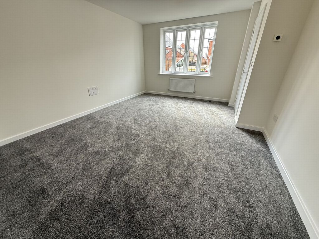 Property photo 3 of 11 Lounge