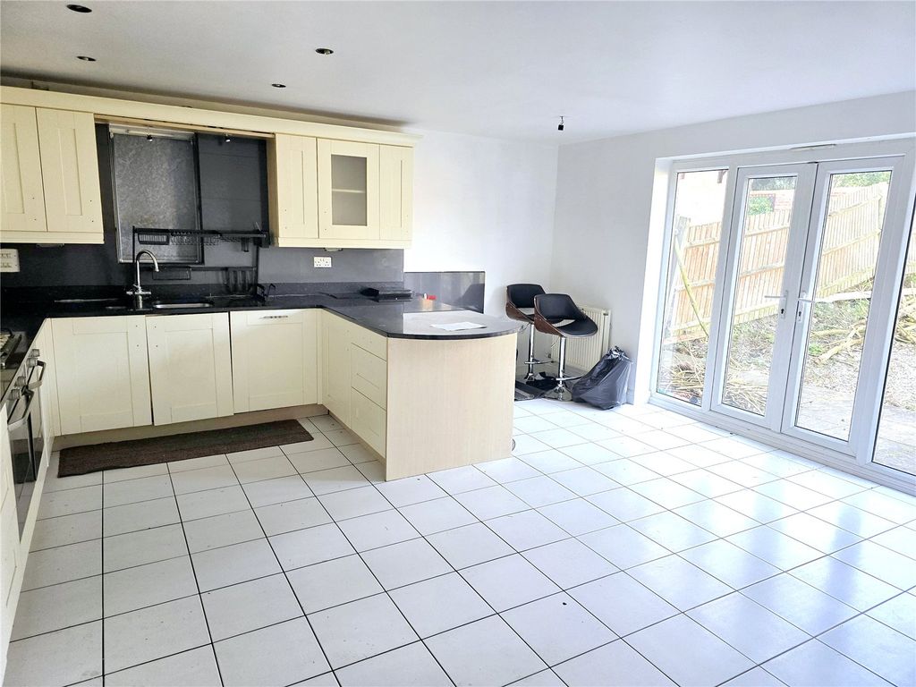 Property photo 3 of 13 Picture No. 05