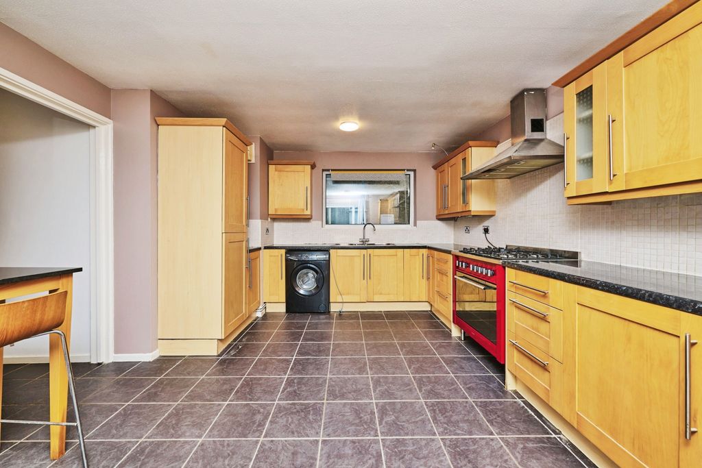 Property photo 2 of 17 Img_8279