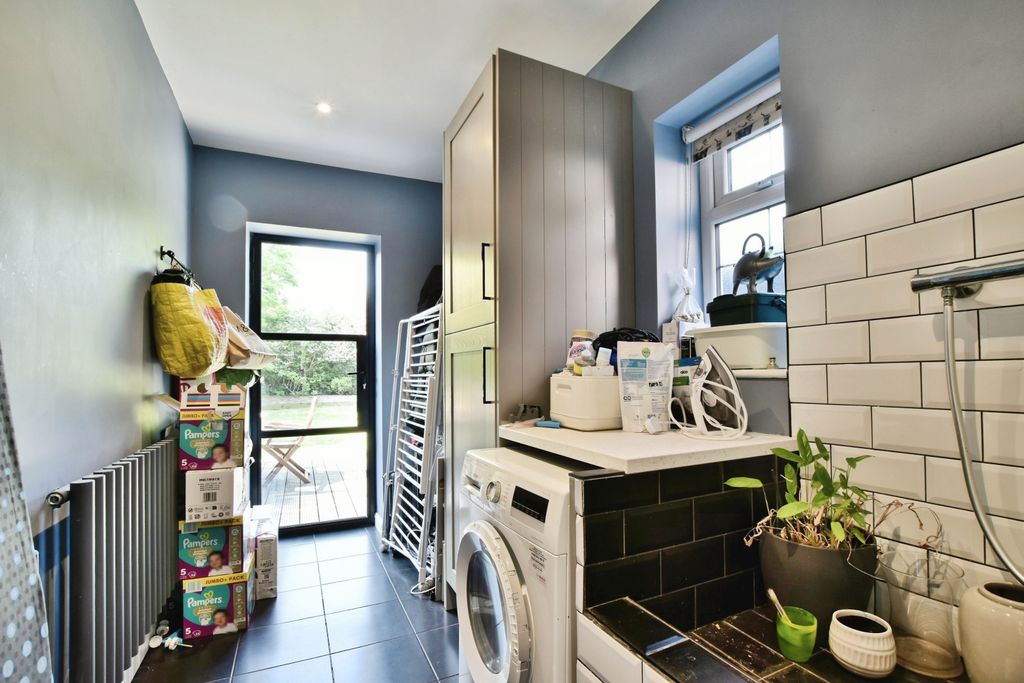 Additional image 8 of 4 bed semi-detached house for saleManchester Road, Knutsford WA16