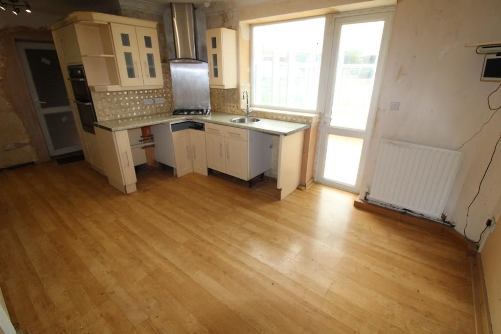 Property photo 2 of 9 Kitchen/Diner