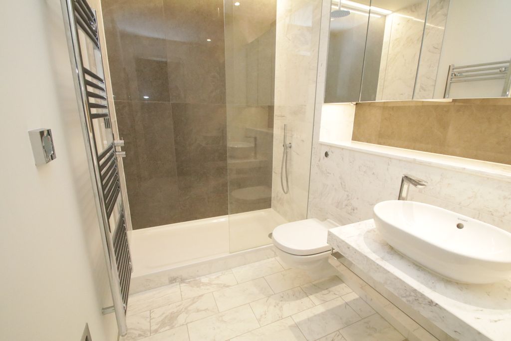 Property photo 2 of 8 Photo 2