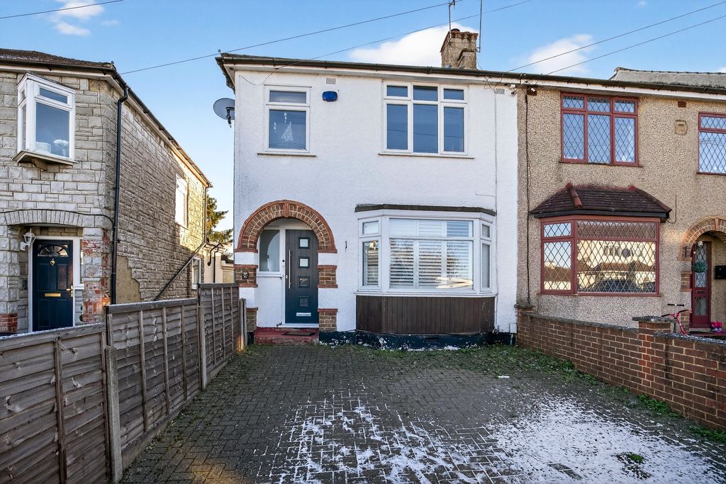 Property photo 1 of 28