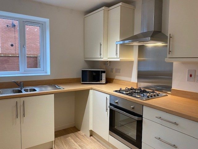 Property photo 3 of 6