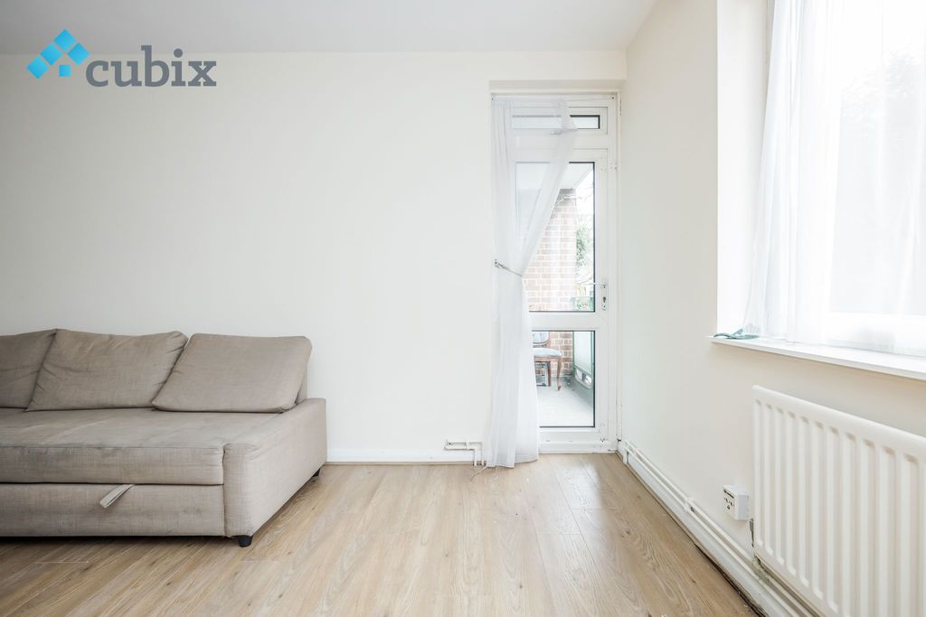 Property photo 2 of 27