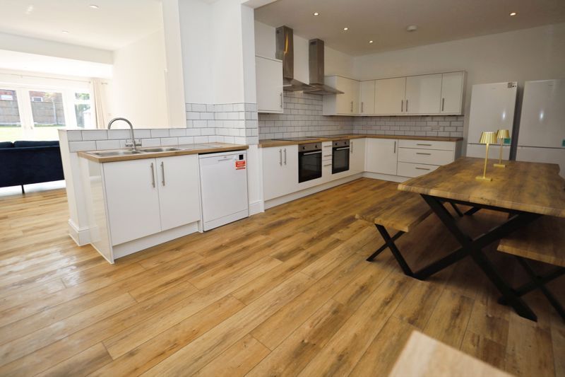 Additional image 16 of 8 bed detached house to rentAlma Road, Winton, Bournemouth BH9