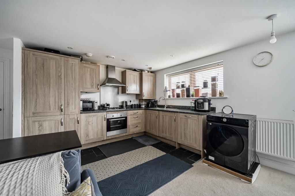 Property photo 3 of 20 Kitchen